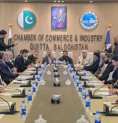بازدید سرکنسول از اتاق بازرگانی و صنایع کویته؛ تأکید بر تحقق هدف تجاری ۱۰ میلیارد دلاری و رفع مشکلات مرزی